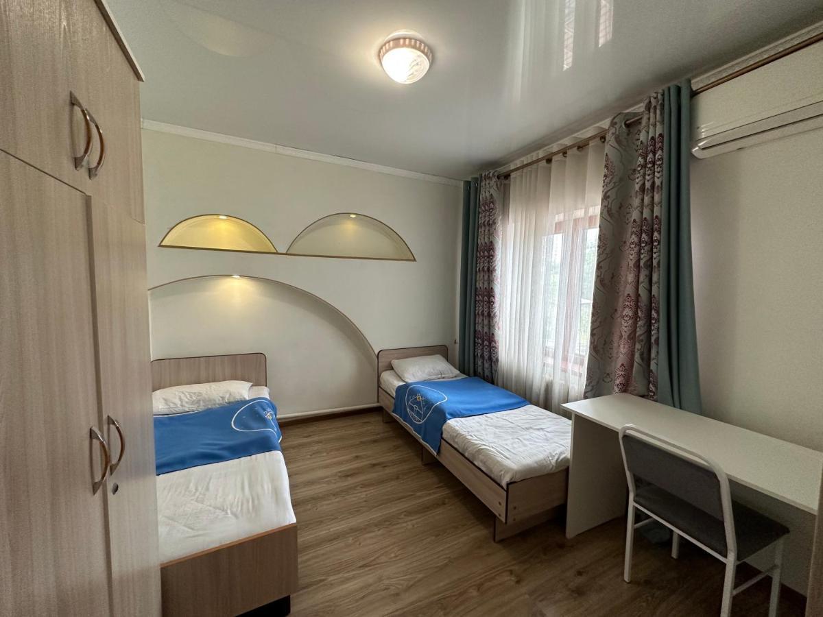 Tunduk Hostel Biškek Exteriér fotografie